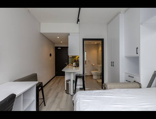 0.5 BEDROOM APARTMENT TO LET IN CAPE TOWN CITY CENTRE